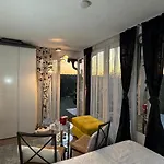 Grand Pearl Bazen Tuzla * Pavici